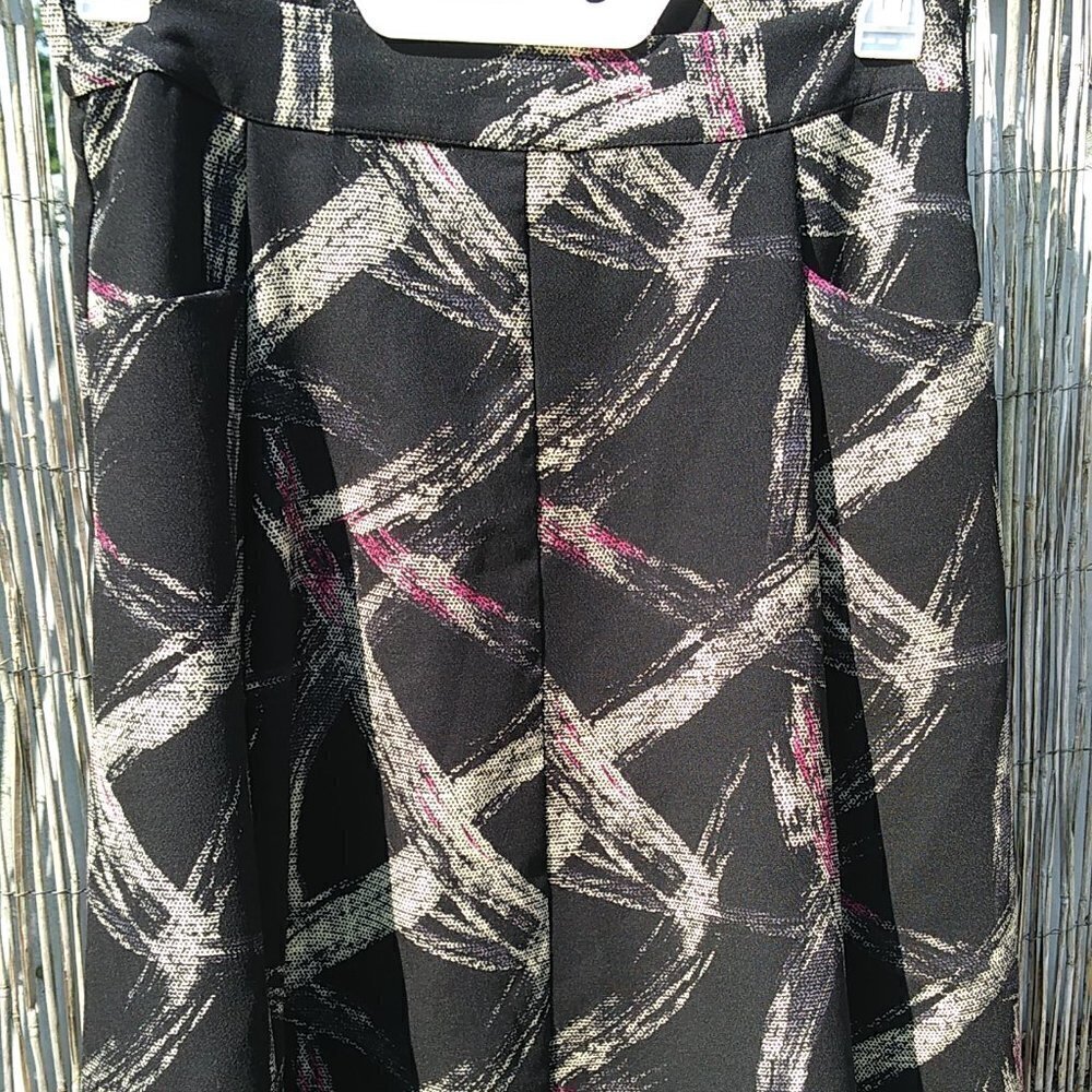 Harlow & Graham Skirt 100% Polyester - M